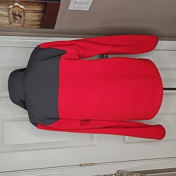 The North Face red and gray Denali zip up fleece - Picture 5 of 9